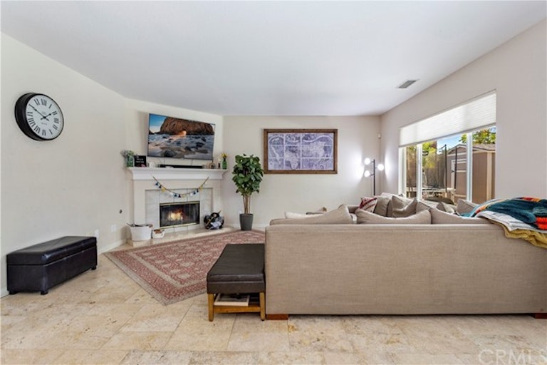 Photo 29 of 44 - 8215 Lantern Pl, Riverside, CA 92508