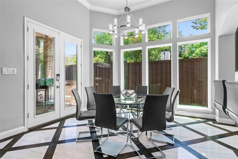 Photo 8 of 36 - 4035 Highgrove Dr, Dallas, TX 75220