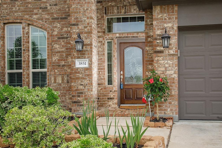 Photo 3 of 29 - 3851 Supremes Trl, Spring, TX 77386