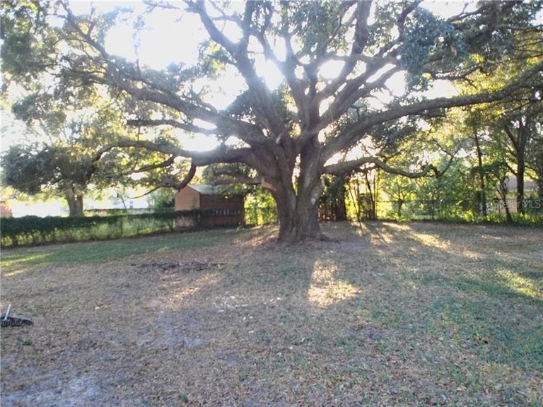 Photo 12 of 12 - 5121 Idlewood Ln, Lakeland, FL 33811