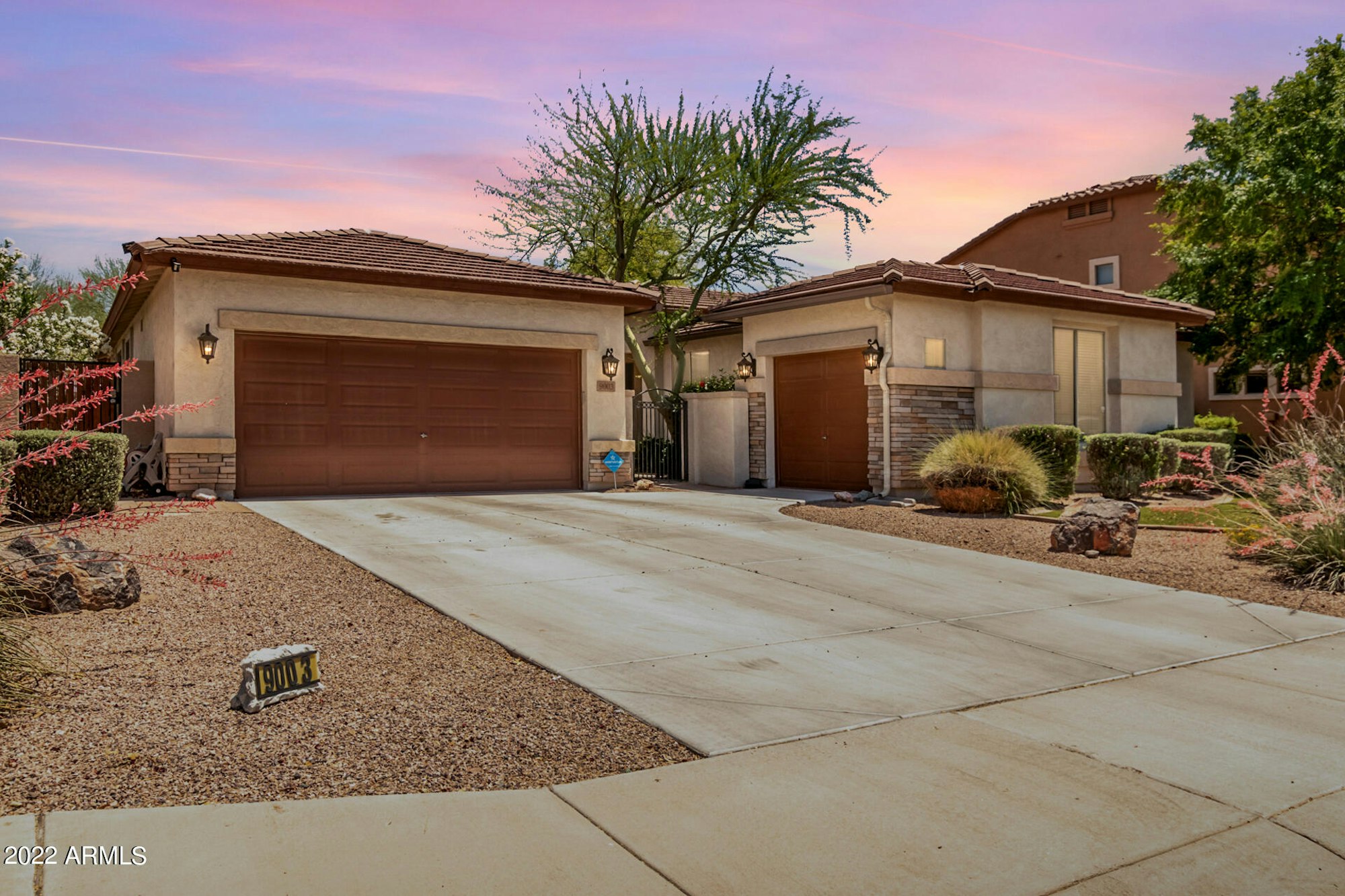 Photo 1 of 30 - 9003 S 53rd Dr, Laveen, AZ 85339