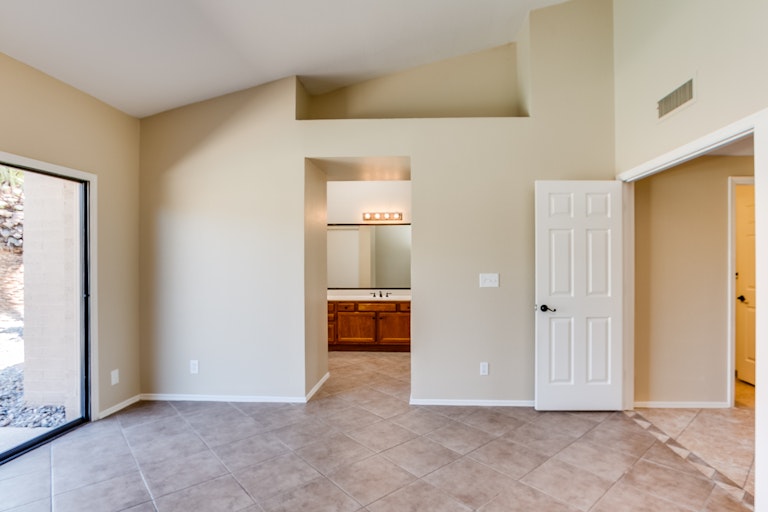 Photo 21 of 36 - 6020 W Grandview Rd, Glendale, AZ 85306