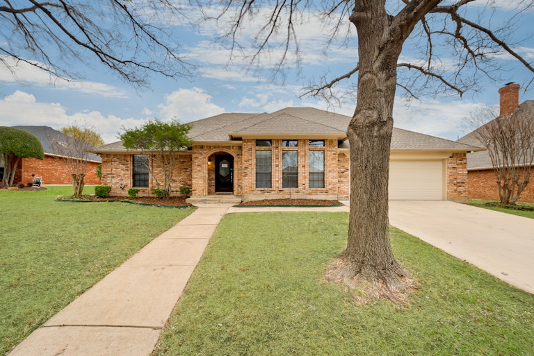Photo 27 of 27 - 1310 Highland Dr, Mansfield, TX 76063