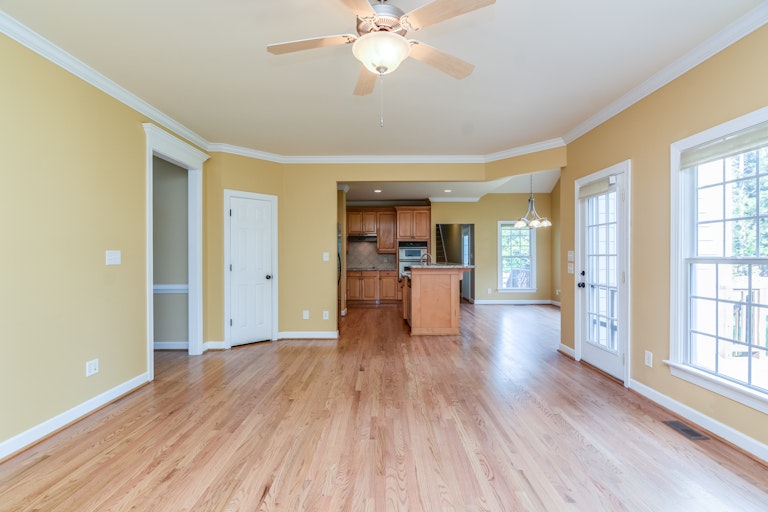 Photo 7 of 26 - 3917 Elmswick Ct, Apex, NC 27539