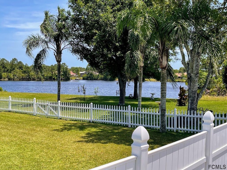 Photo 6 of 8 - 95 Ulaturn Trl, Palm Coast, FL 32164
