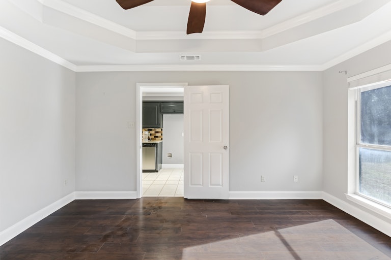 Photo 20 of 24 - 1729 Spinnaker Ln, Azle, TX 76020