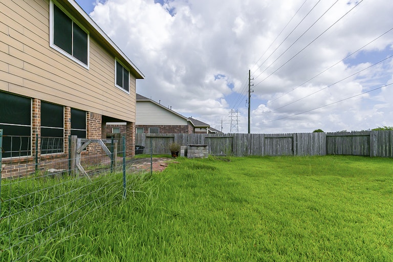 Photo 29 of 29 - 5405 Lilac Grove Ln, Rosharon, TX 77583