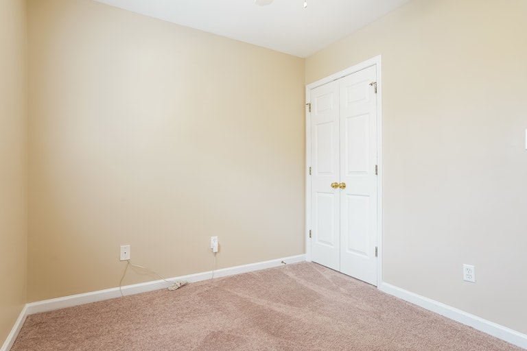 Photo 18 of 25 - 8302 Aspen Mountain Ct, Raleigh, NC 27616