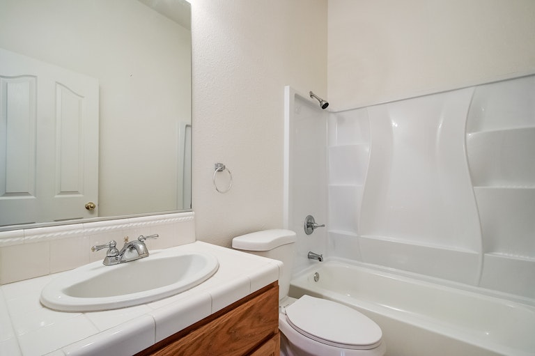Photo 21 of 28 - 9405 Moondancer Cir, Roseville, CA 95747