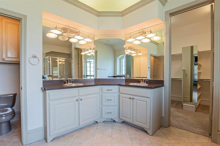Photo 9 of 14 - 1519 Morris Ln, Frisco, TX 75034