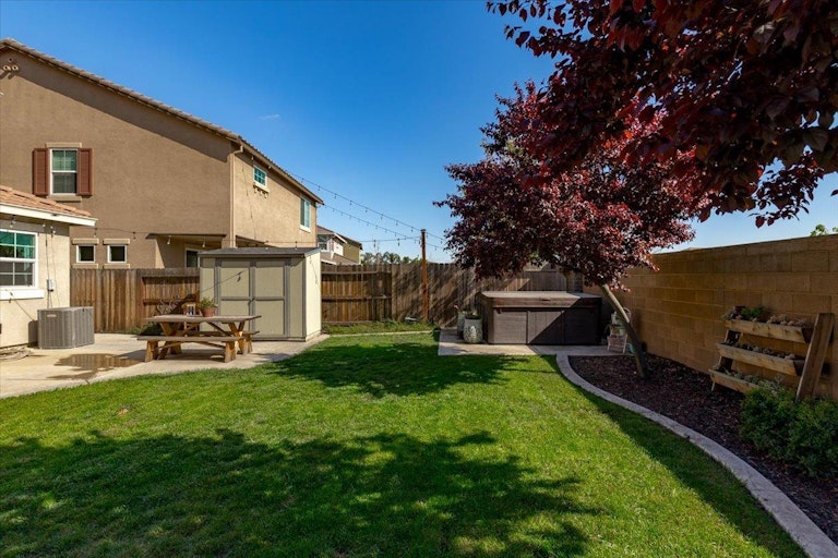 Photo 33 of 42 - 2156 Castle Pines Way, Roseville, CA 95747