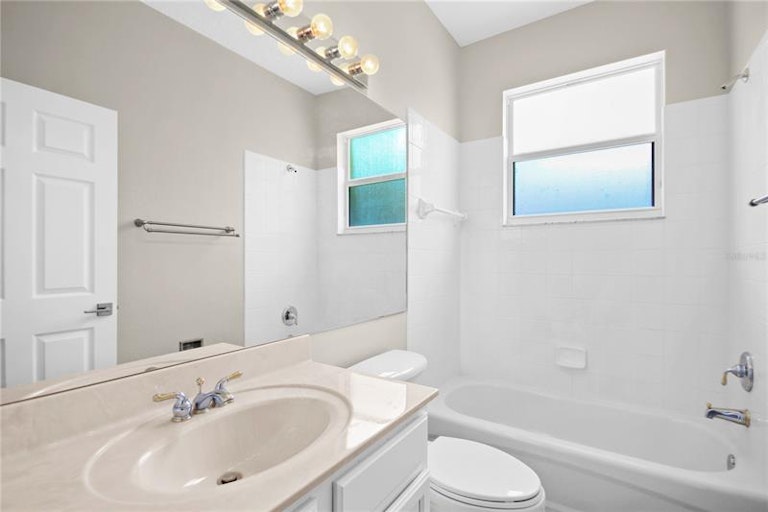Photo 20 of 33 - 3793 Beacon Ridge Way, Clermont, FL 34711