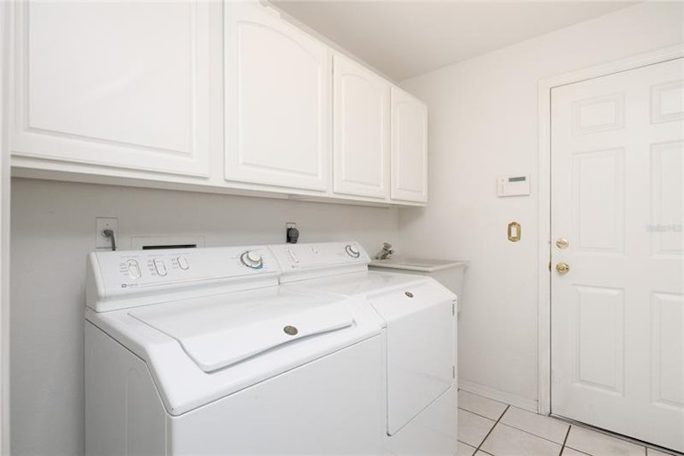 Photo 21 of 29 - 2762 Golf Lake Dr, Plant City, FL 33566