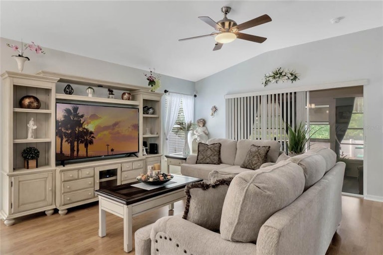 Photo 7 of 42 - 3420 Grenville Dr, Winter Haven, FL 33884