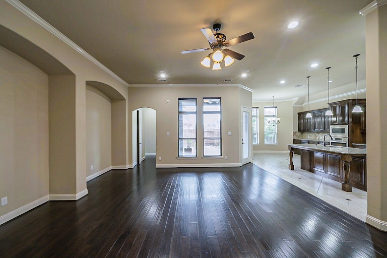 Photo 11 of 45 - 1326 Bastrop Glen Ln, League City, TX 77573