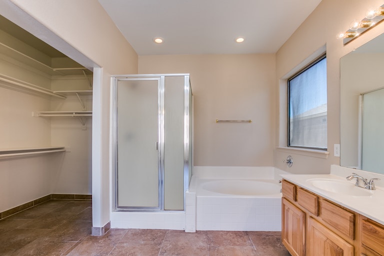 Photo 5 of 39 - 12566 W Cheery Lynn Rd, Avondale, AZ 85392