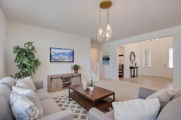 Photo 2 of 43 - 10082 Mud Hen Way, Elk Grove, CA 95757