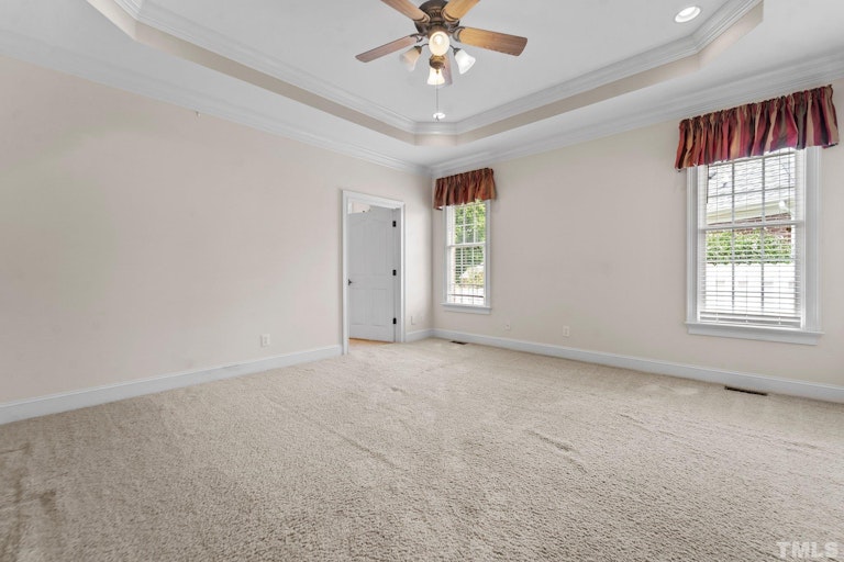 Photo 18 of 30 - 631 E Lakota Dr, Fuquay Varina, NC 27526