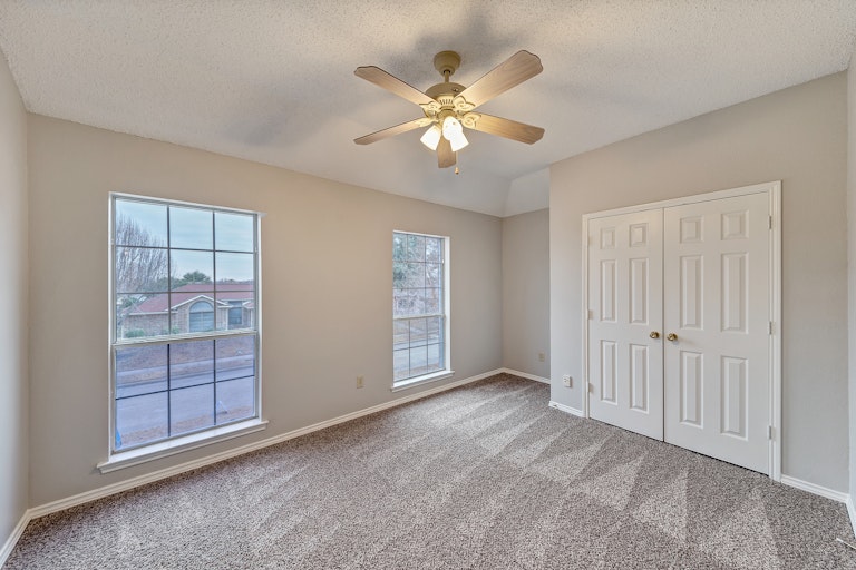 Photo 25 of 29 - 908 Buckeye Dr, Mesquite, TX 75181