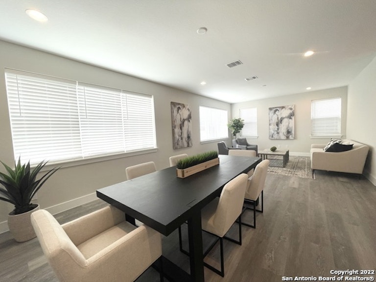 Photo 13 of 26 - 1618 W Lawndale Dr #5, San Antonio, TX 78209
