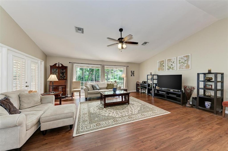 Photo 6 of 44 - 3174 57th Avenue Cir E, Bradenton, FL 34203