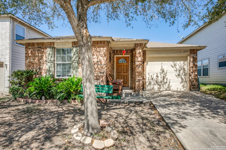 Photo 1 of 21 - 1419 Range Fld, San Antonio, TX 78245