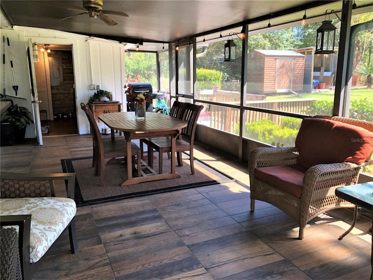 Photo 9 of 38 - 738 W Hogle Ave, Deland, FL 32720