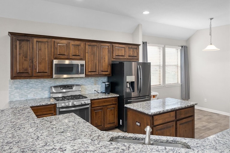 Photo 18 of 24 - 2200 Granite Hill Dr, Leander, TX 78641
