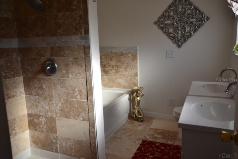 Photo 11 of 22 - 59 Farragut Dr, Palm Coast, FL 32137