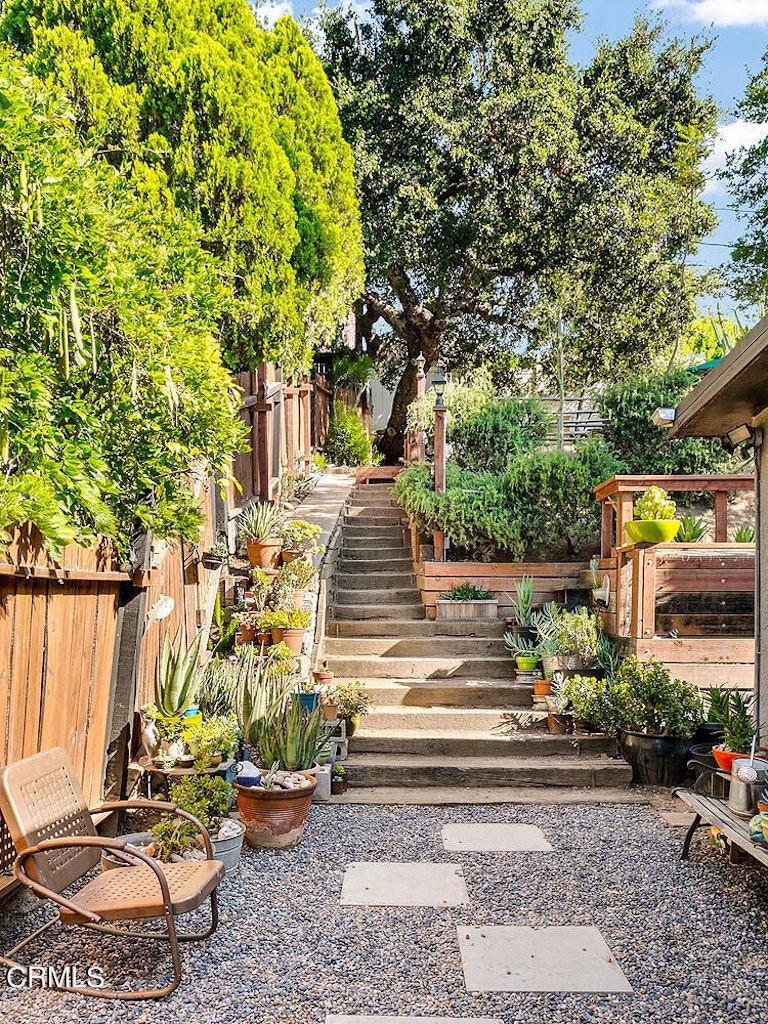 Photo 19 of 29 - 6214 Springvale Dr, Los Angeles, CA 90042