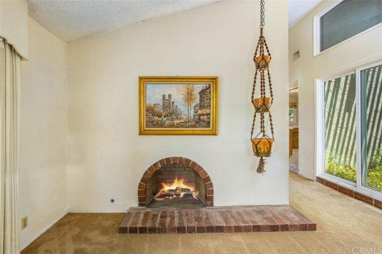 Photo 6 of 44 - 12831 Miradero Pl, Redlands, CA 92373
