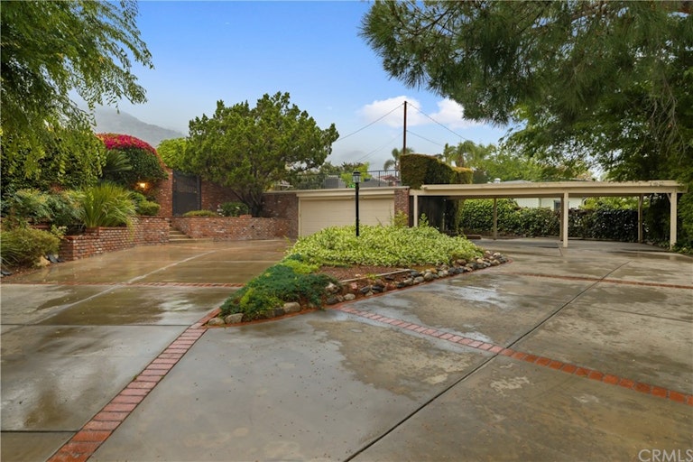 Photo 55 of 75 - 1123 W Donington St, Glendora, CA 91741