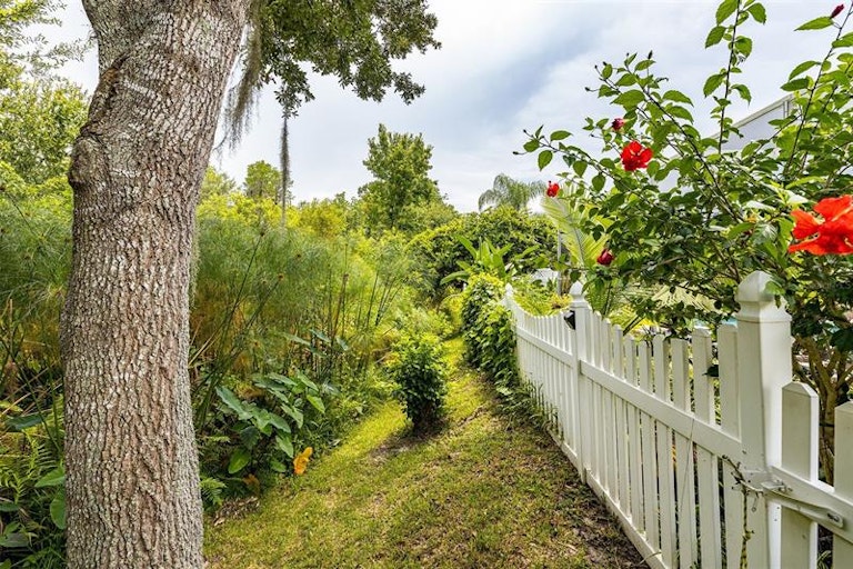 Photo 30 of 43 - 3311 Golden Eagle Dr, Land O Lakes, FL 34639
