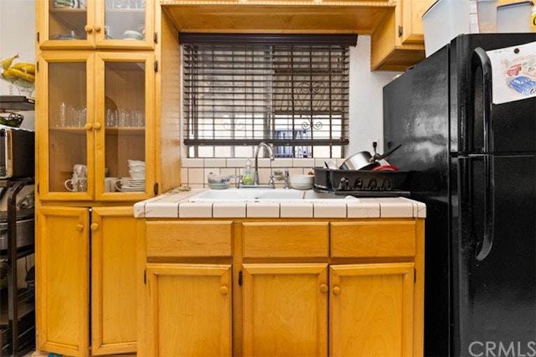 Photo 13 of 24 - 1706 E 43rd St, Los Angeles, CA 90058