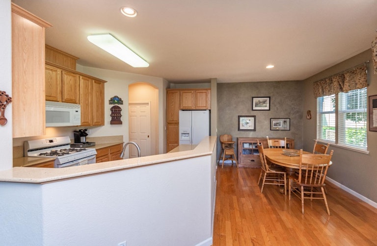 Photo 10 of 42 - 955 Marvin Gardens Way #28, Rocklin, CA 95765