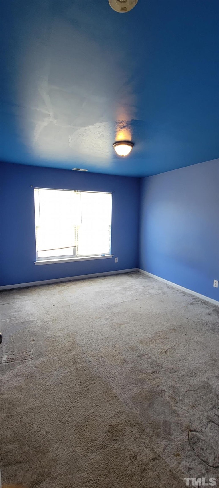 Photo 11 of 15 - 3120 Rendezvous Dr, Raleigh, NC 27610