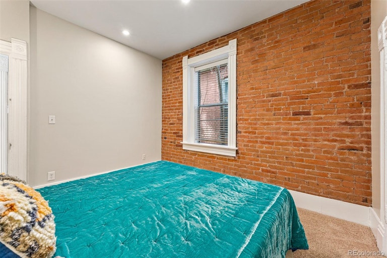 Photo 24 of 40 - 2917 Glenarm Pl, Denver, CO 80205