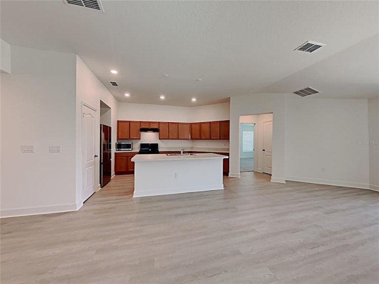 Photo 3 of 15 - 1383 Pompay Dr, Davenport, FL 33896