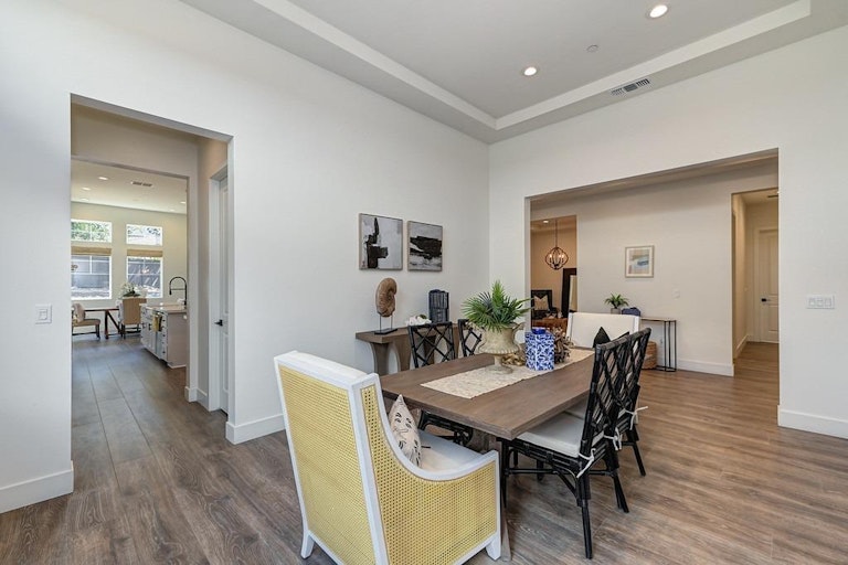 Photo 11 of 44 - 4081 McKay Pl, El Dorado Hills, CA 95762