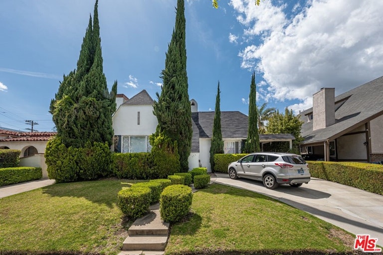 Photo 1 of 4 - 353 S Wetherly Dr, Beverly Hills, CA 90211