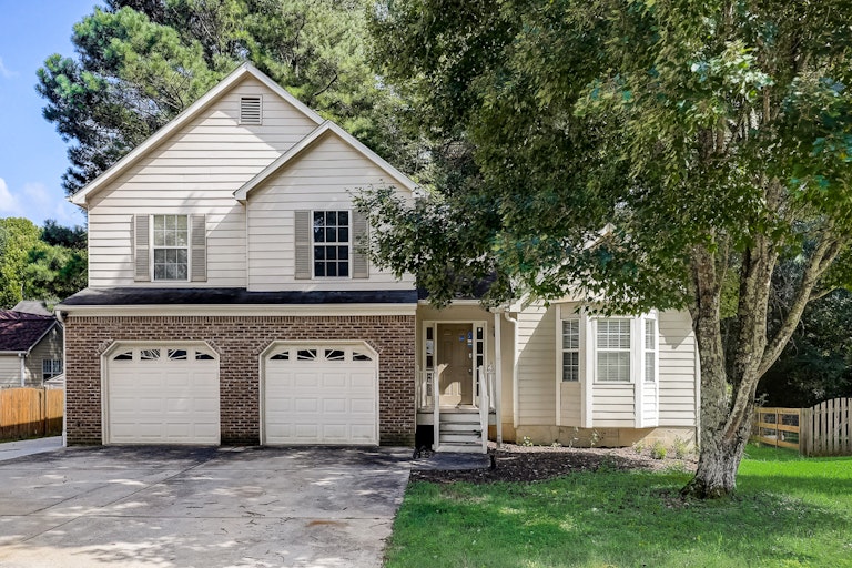 Photo 1 of 33 - 1753 Woodvine Ct NW, Kennesaw, GA 30144
