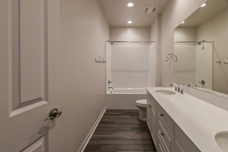 Photo 27 of 31 - 30830 Palette Rd, Murrieta, CA 92563