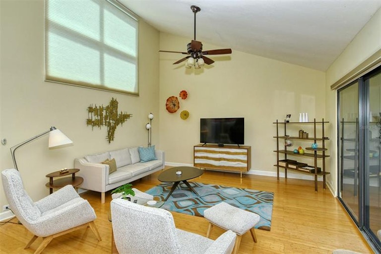 Photo 5 of 77 - 306 Pine Run Dr, Osprey, FL 34229