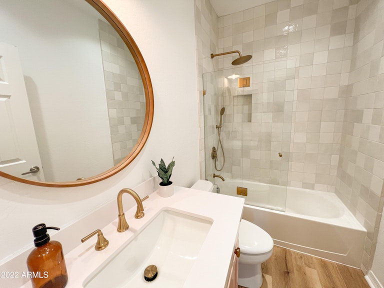 Photo 21 of 41 - 3935 E Rough Rider Rd #1044, Phoenix, AZ 85050