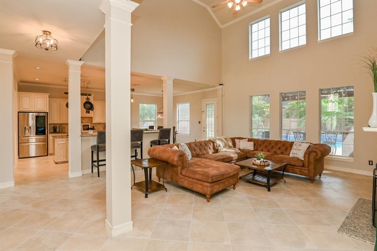 Photo 16 of 45 - 2606 Cottage Creek Ct, Pearland, TX 77584