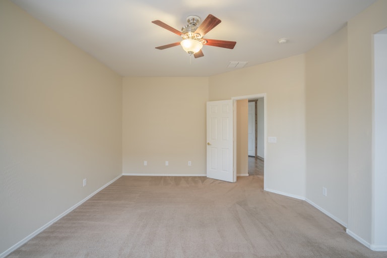 Photo 10 of 22 - 41223 N Iron Horse Way, Anthem, AZ 85086