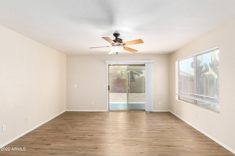 Photo 9 of 21 - 13741 W Peck Dr, Litchfield Park, AZ 85340