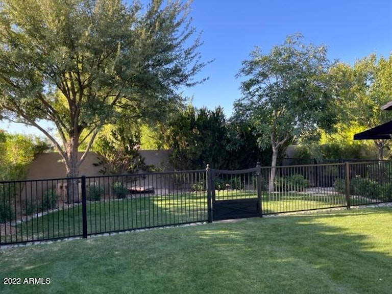 Photo 32 of 44 - 2026 E Avenida Del Valle Ct, Gilbert, AZ 85298
