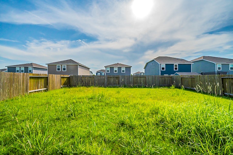 Photo 23 of 27 - 8015 Distant Harbor Rd, Baytown, TX 77523