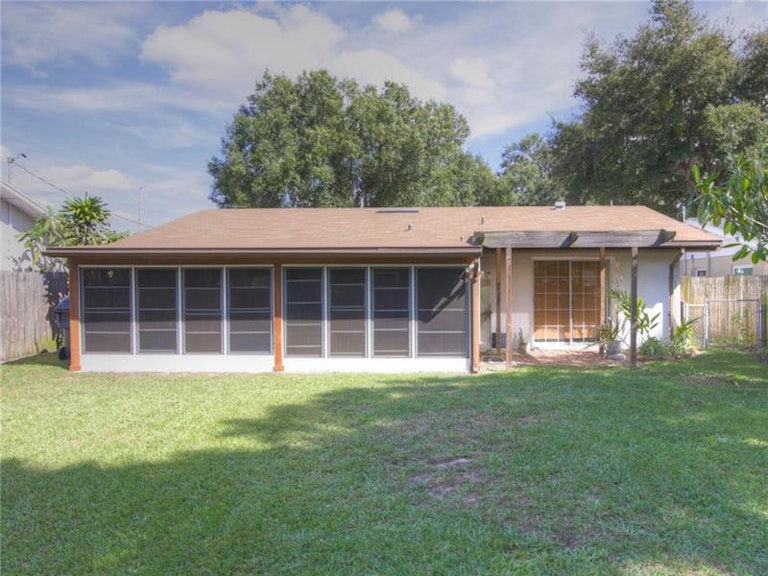 Photo 23 of 23 - 111 Volusia Dr, Winter Haven, FL 33884